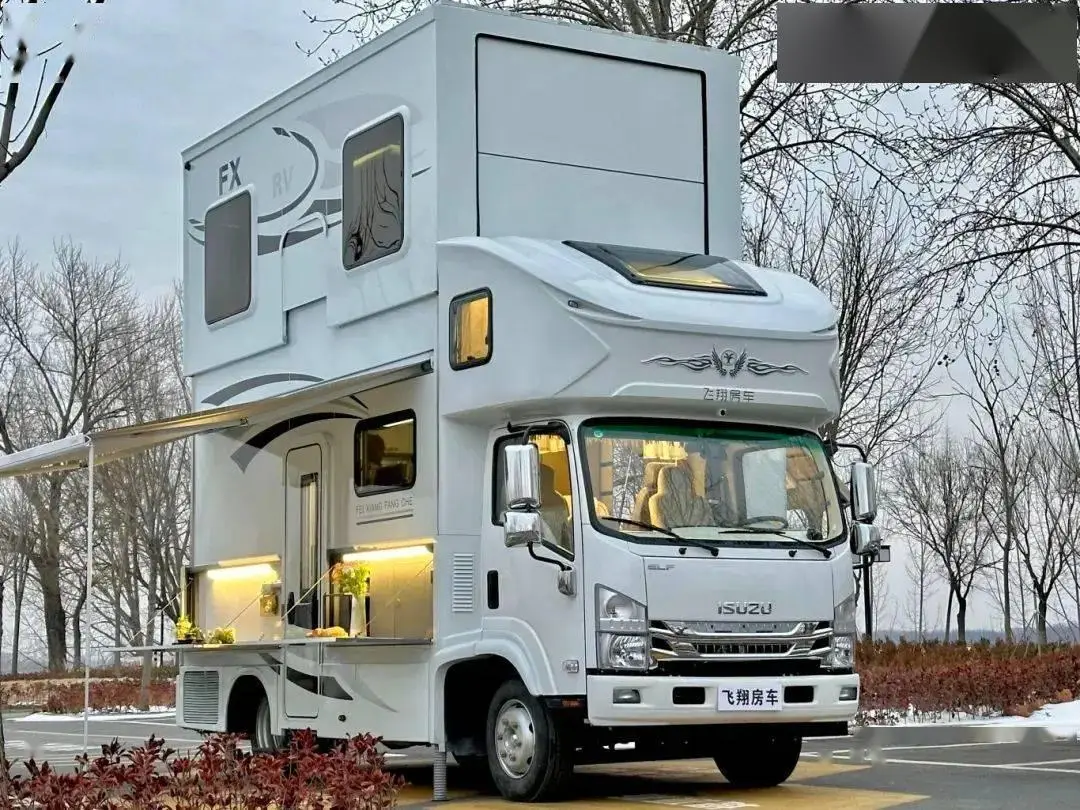 16 北京房车展丨飞翔房车"升层"系列轻卡房车正式亮相 多重亮点惊喜