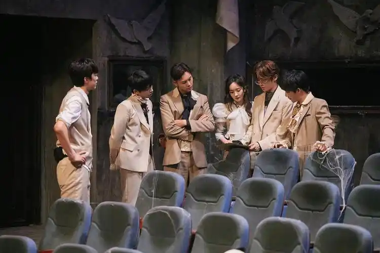 综艺密室大逃脱第四季唠唠楼