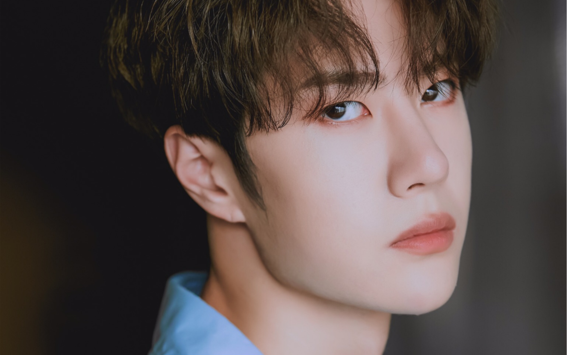 王一博早期刚出道的奶博白牡丹时期