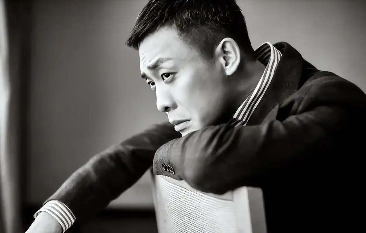 年轻时其貌不扬,到了中年越来越帅,这位让女人疯狂心动的男星 张译 这