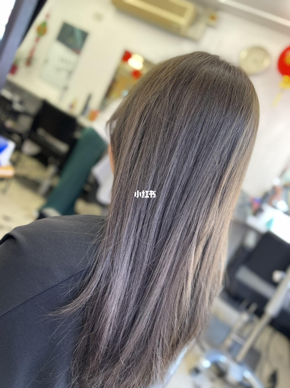 青灰色非常显白的发色