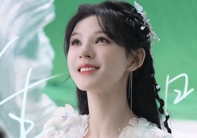 斗罗有两部真人版的电视剧,只是演员颜值参差不齐.