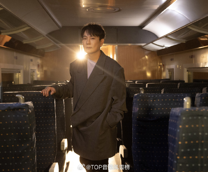 【张信哲为母亲首唱闽南语歌「皱纹写字」,赴故乡拍摄mv!】