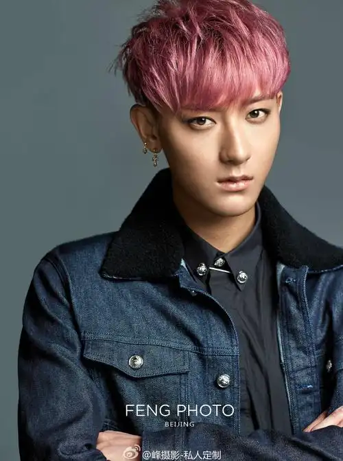 [黄子韬][新闻]150905 峰摄影分享黄子韬帅照 硬朗帅小伙儿