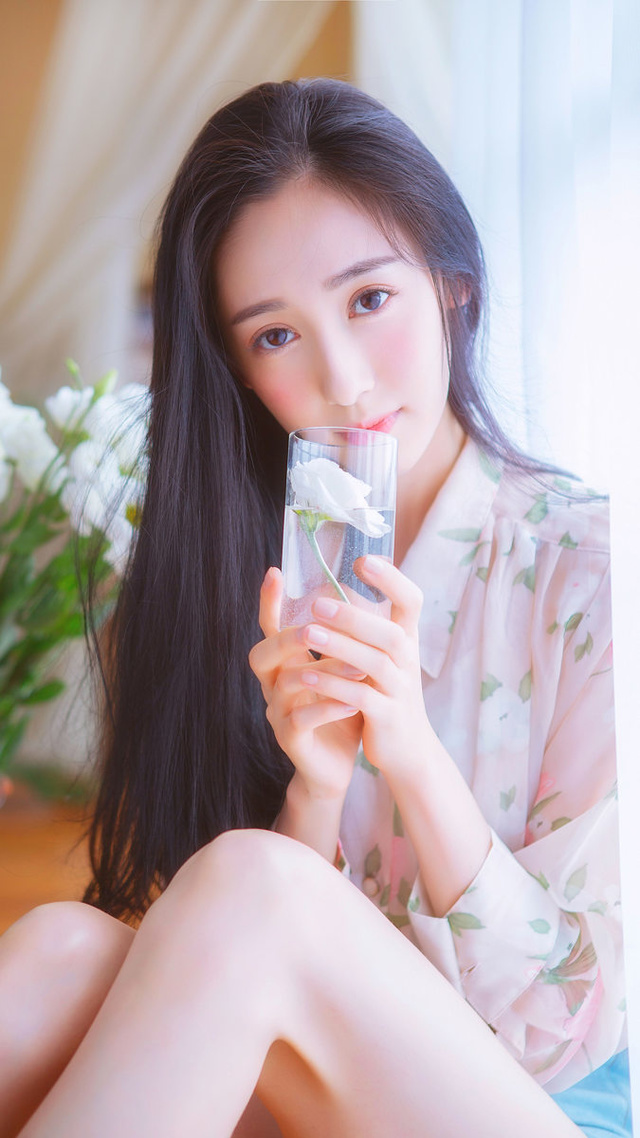 超漂亮的长发清纯女孩