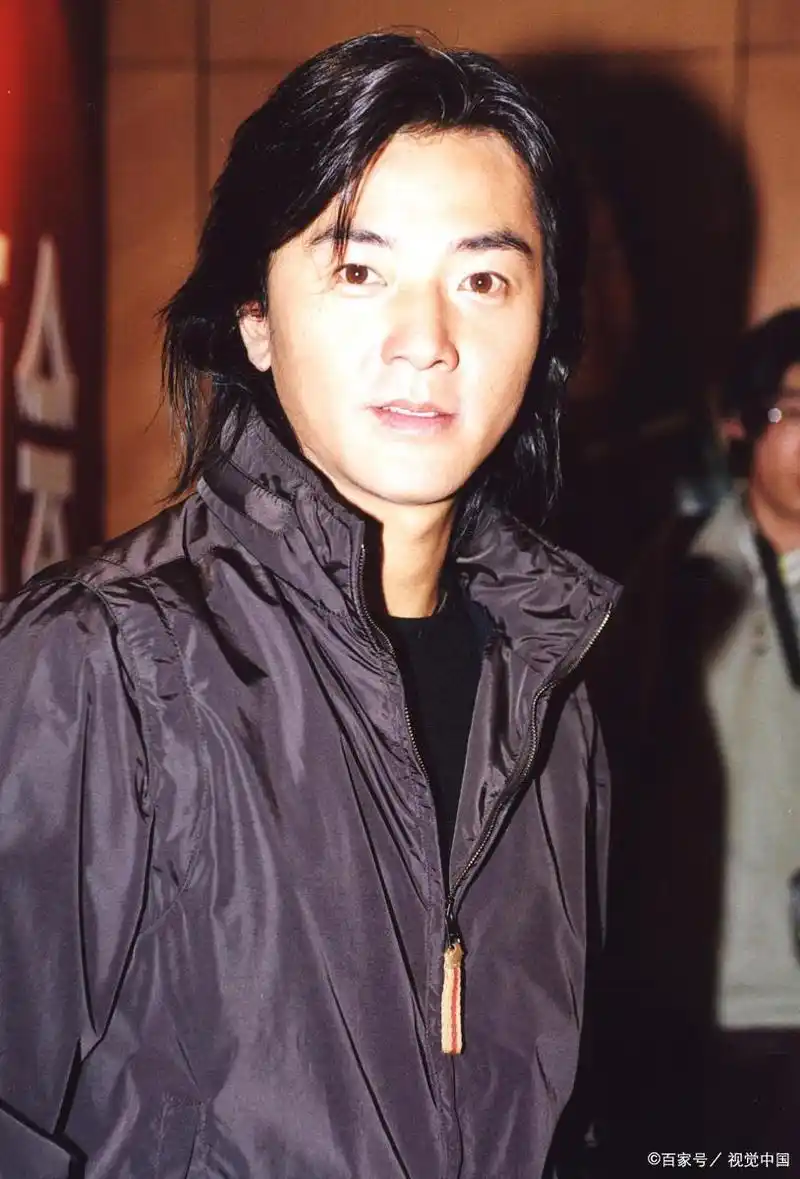 陈浩南年轻时是有多帅