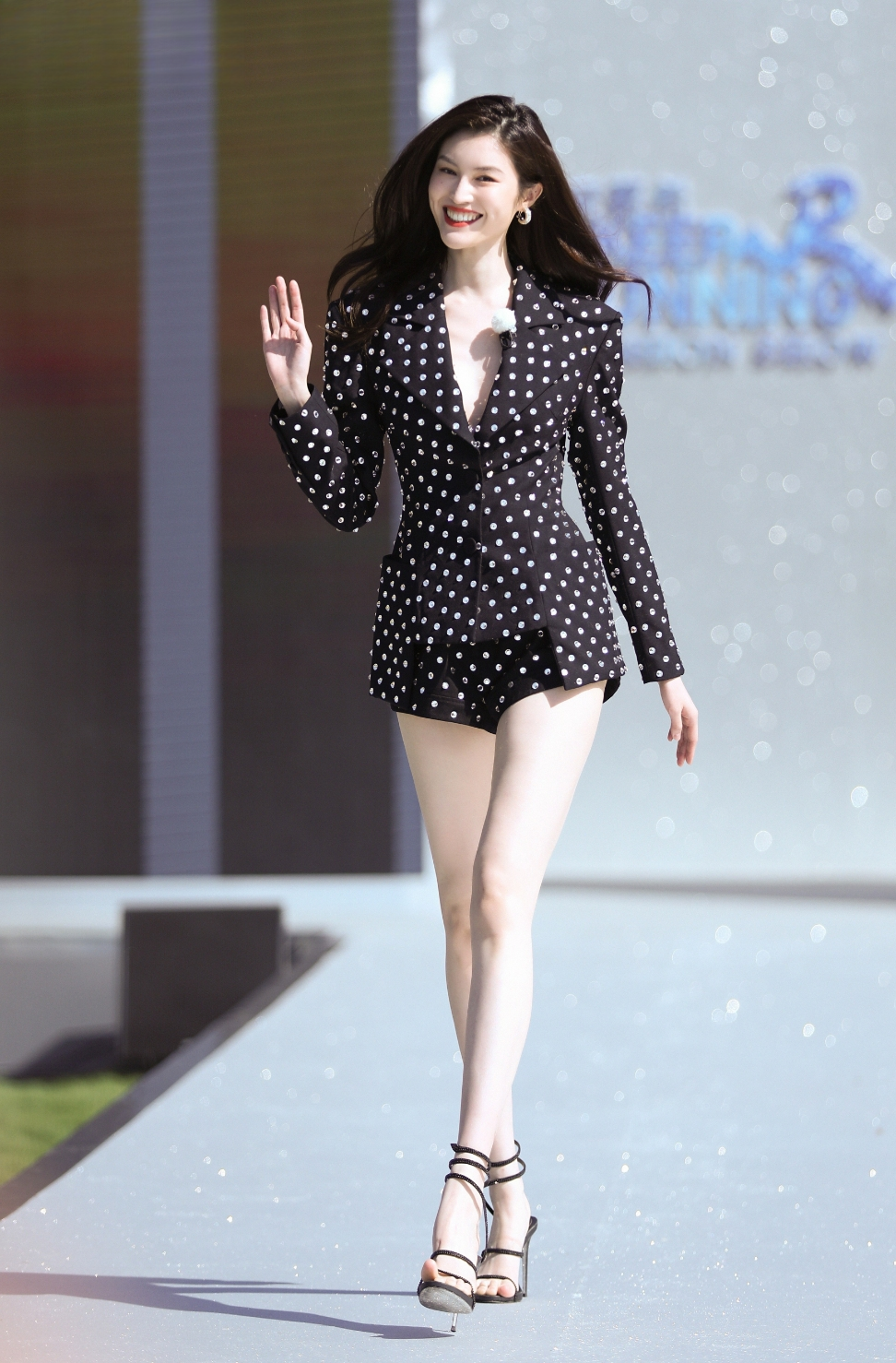 何穗  长腿嫩足合集