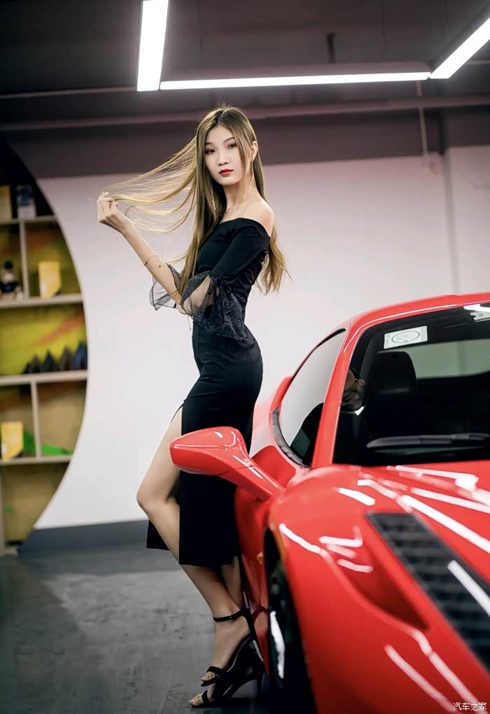 美女配豪车,这么多豪车,你心动吗?