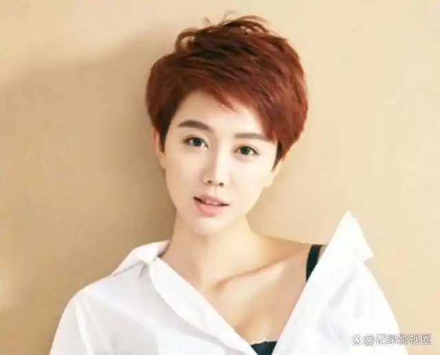 姜妍是一位非常有感染力的演员,很容易进入到角色中去,代表作有:《别