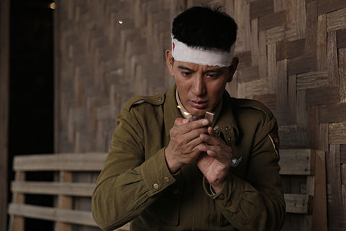 《第一伞兵队》上演制服诱惑萌坏网友