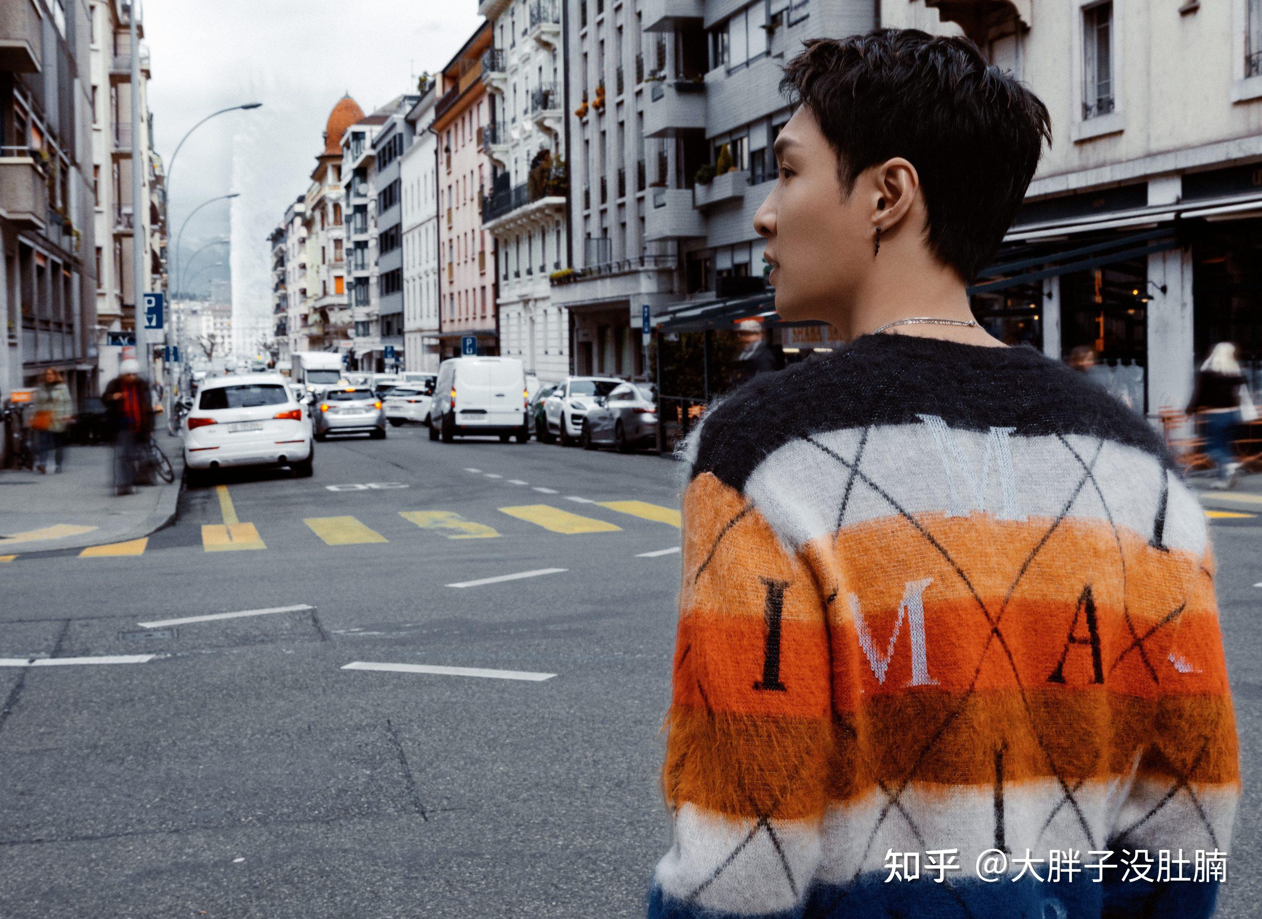 9件事认识张艺兴从胖子逆袭成腹肌男神新身份是音乐主理人