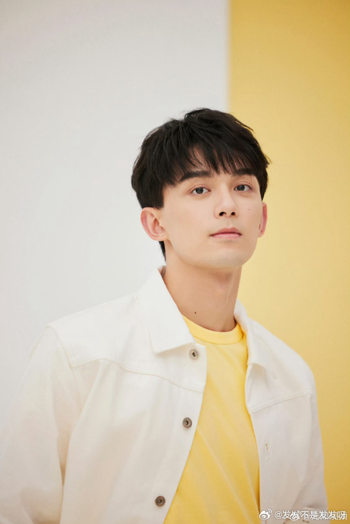 出道多年以来吴磊坚守着内心的纯真与热忱