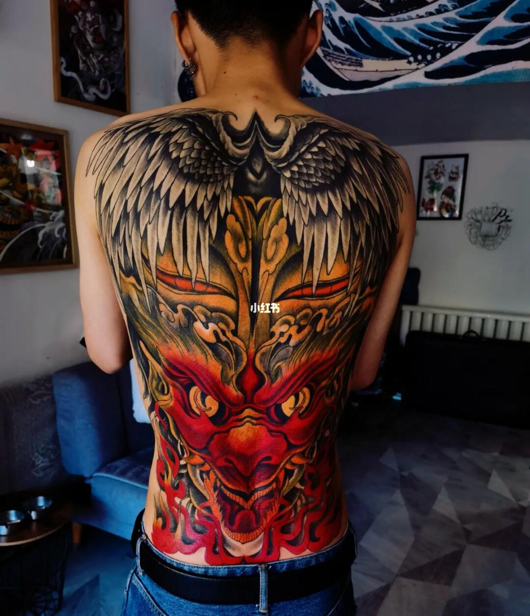 满背纹身鲅鱼圈纹身