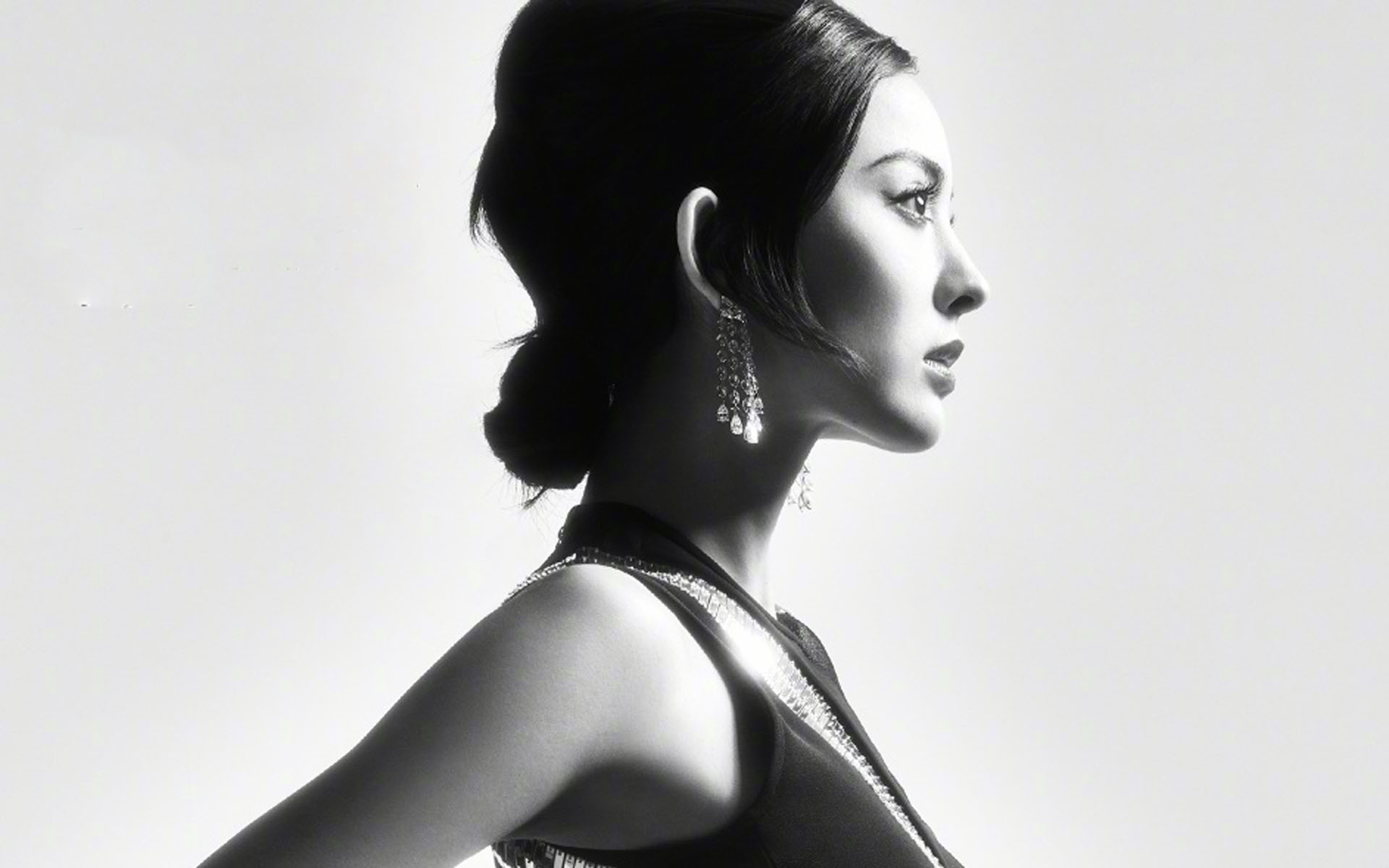 古力娜扎黑白质感写真大片桌面壁纸