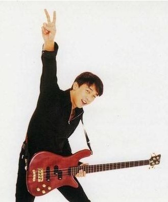 成立于1983年,由 a target="_blank" href="/item/黄家驹/77734" data