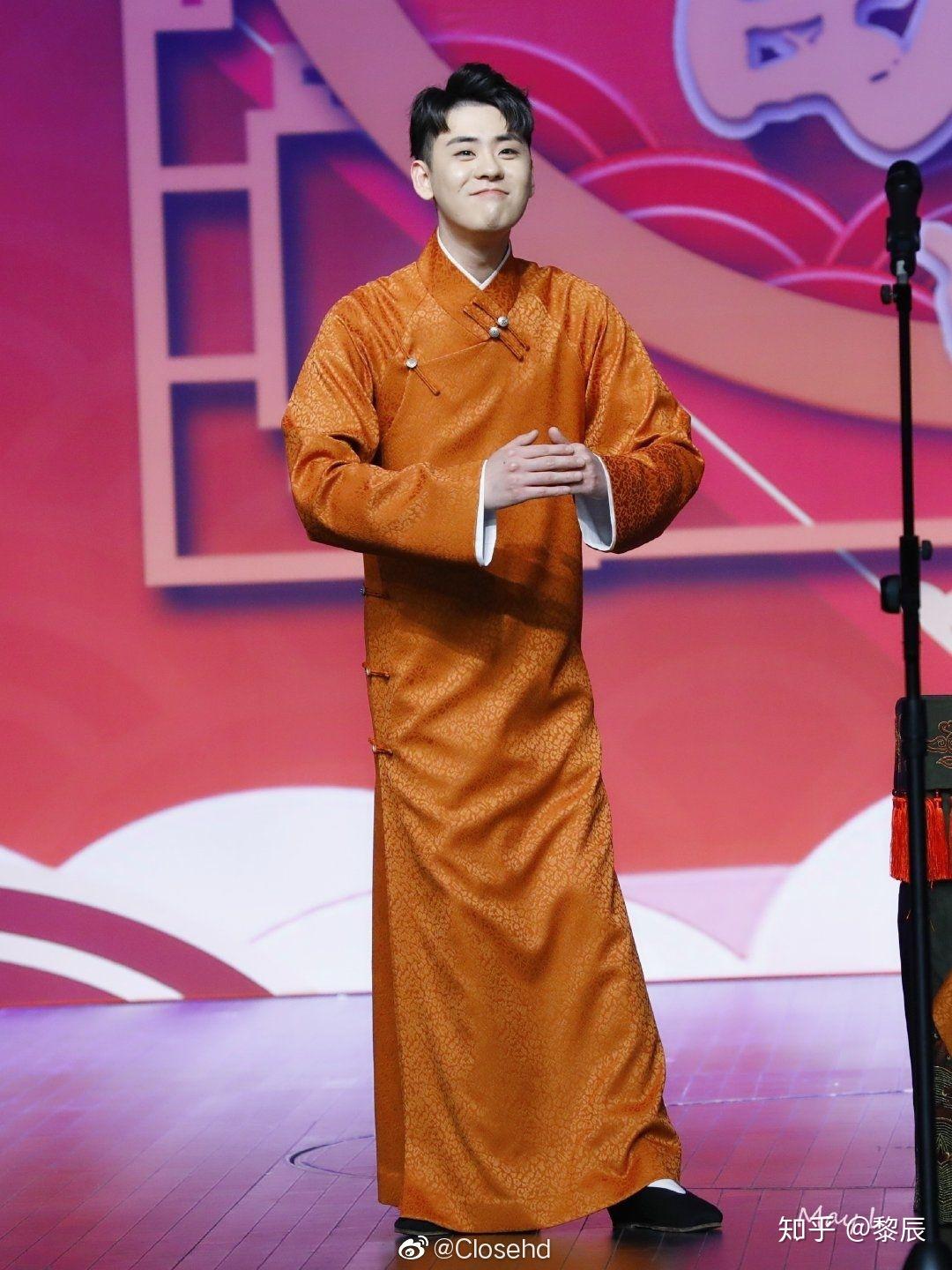 有没有张云雷杨九郎穿大褂图? - 知乎