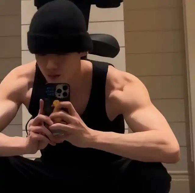 壮不是问题黄景瑜的不清醒撕开多少军旅剧的遮羞布