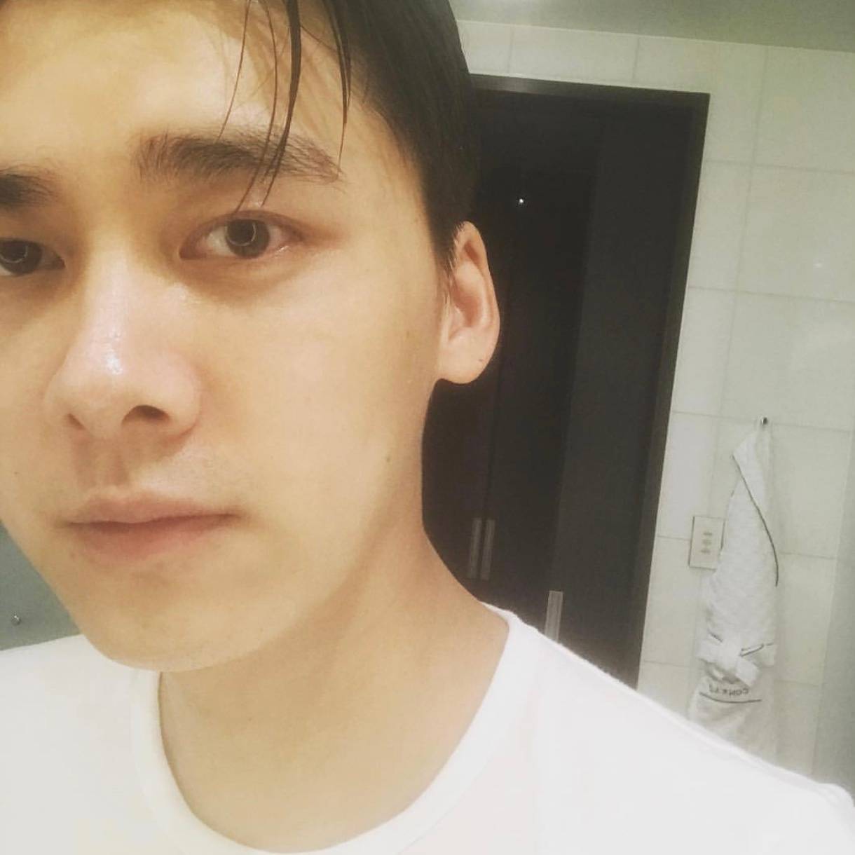 李易峰ins更新 李易峰ins发素颜自拍