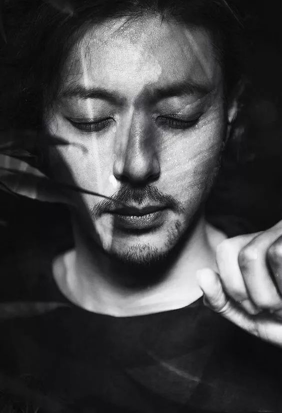 壁纸雅痞大叔的鼻祖只有这位长发大叔