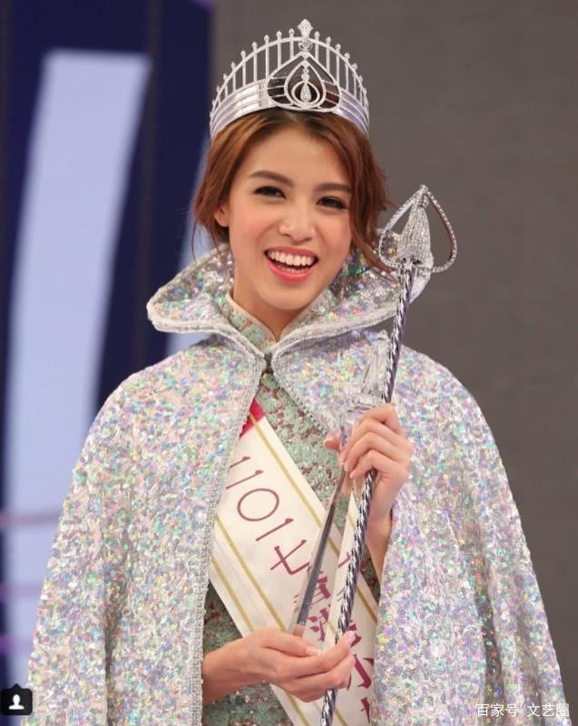 "最丑港姐冠军"雷庄儿晒素颜照,网友直呼:不化妆的样子好恐怖