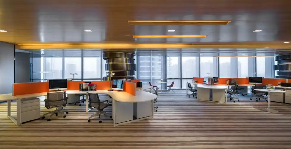 办公室装修中门窗用中空好还是夹胶好?