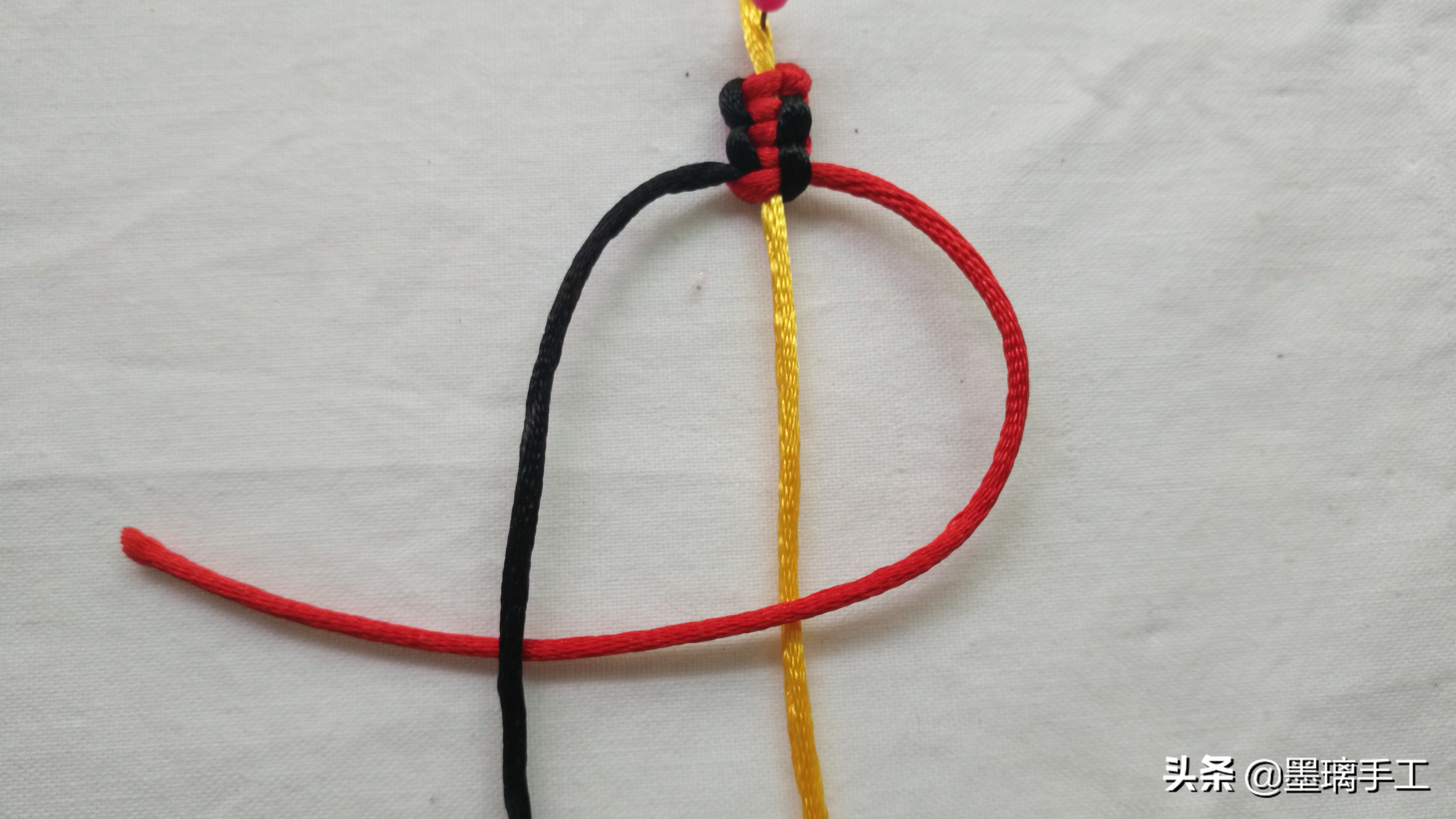 平结收尾怎么打结(diy手工编绳必学的基础)