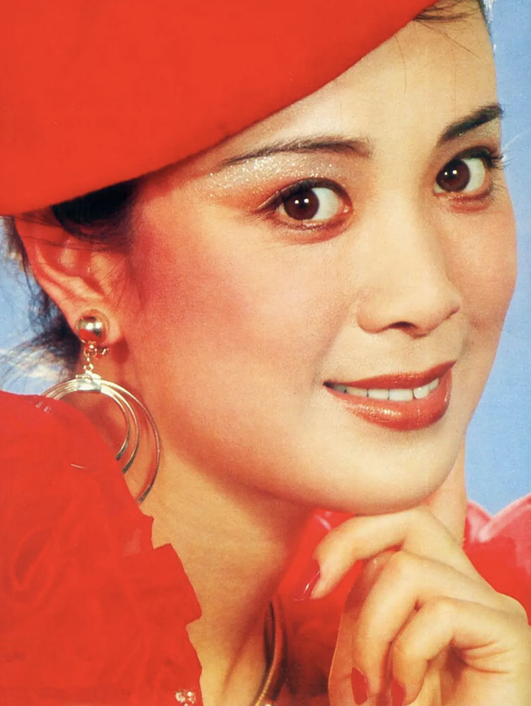 傅艺伟个人资料(傅艺伟的跌落人生,和她生命中爱过的2个重要男人)