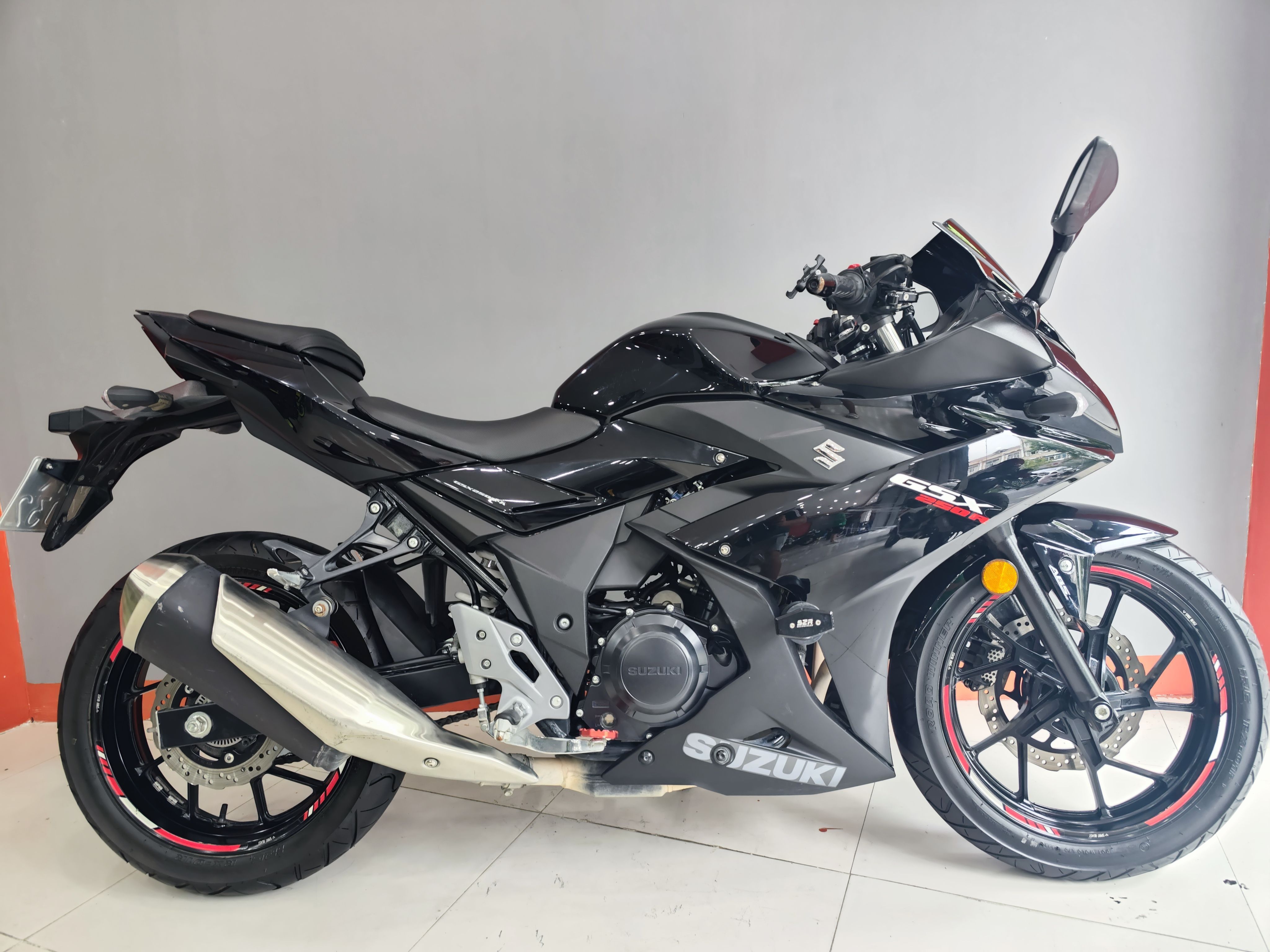 二手摩托车豪爵铃木 gsx250r