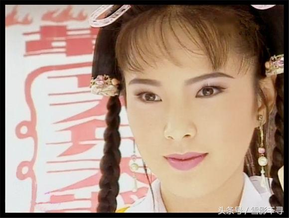 天心曼妙的身材和性感的模样,脸蛋身材保养得宜,白泡泡的嫩肌媲美少女