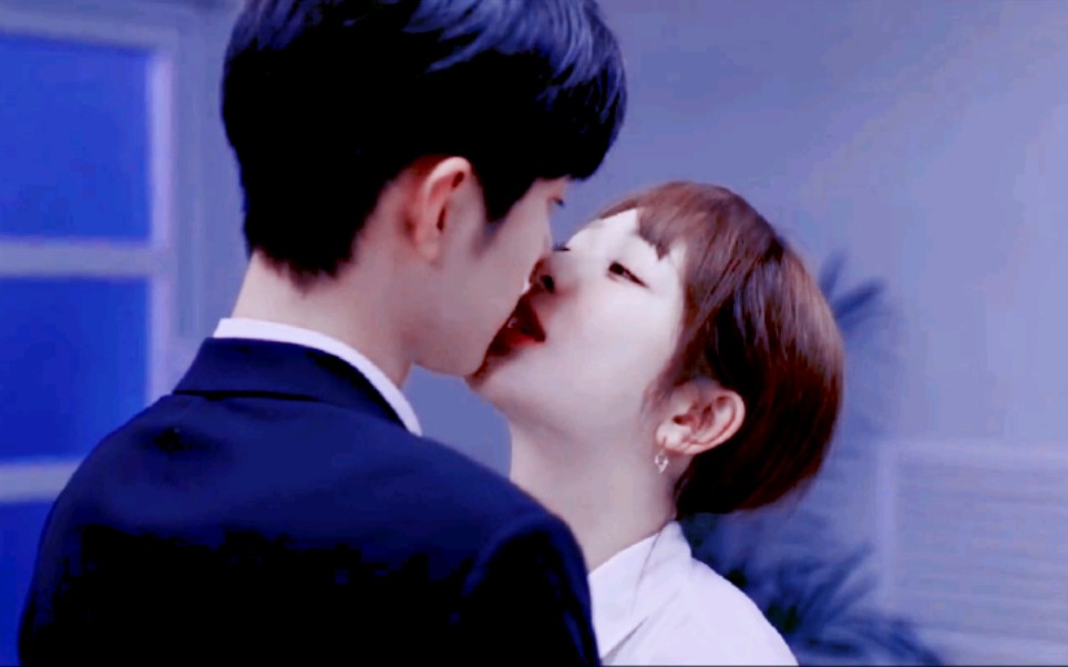 【肖战x杨紫】【全剧吻戏合集】我去,太能亲了,加起来得有30多个吻了