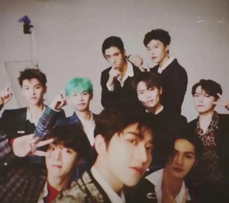 我一直在你身旁 从未走远#ninepercent #百分九 - 抖音