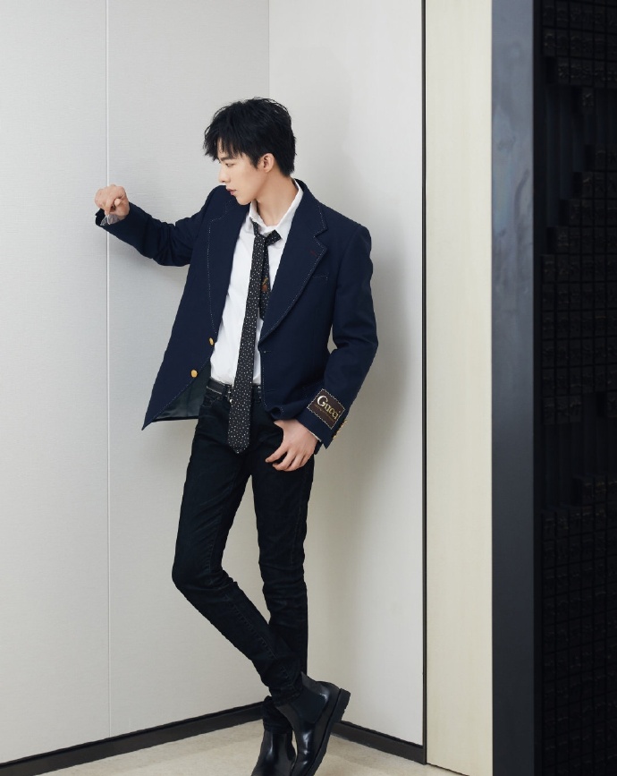 摩登兄弟超话#刘宇宁腿长113#刘宇宁113的大长腿,你有没有羡慕呢?