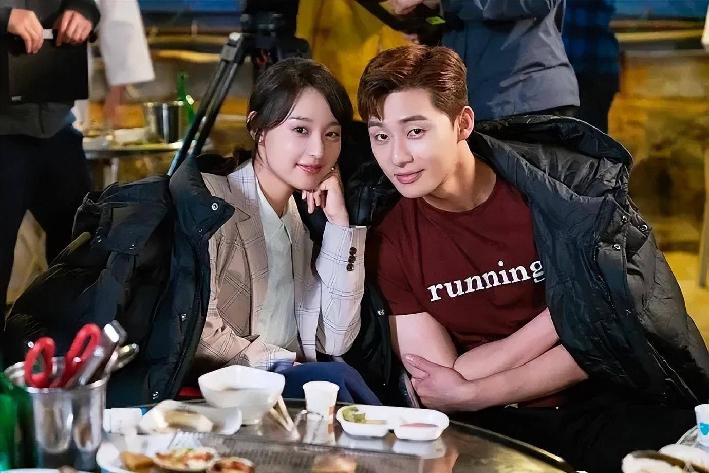 朴叙俊被曝恋爱,女主不是金智媛朴敏英,而是坐拥154万粉的网红