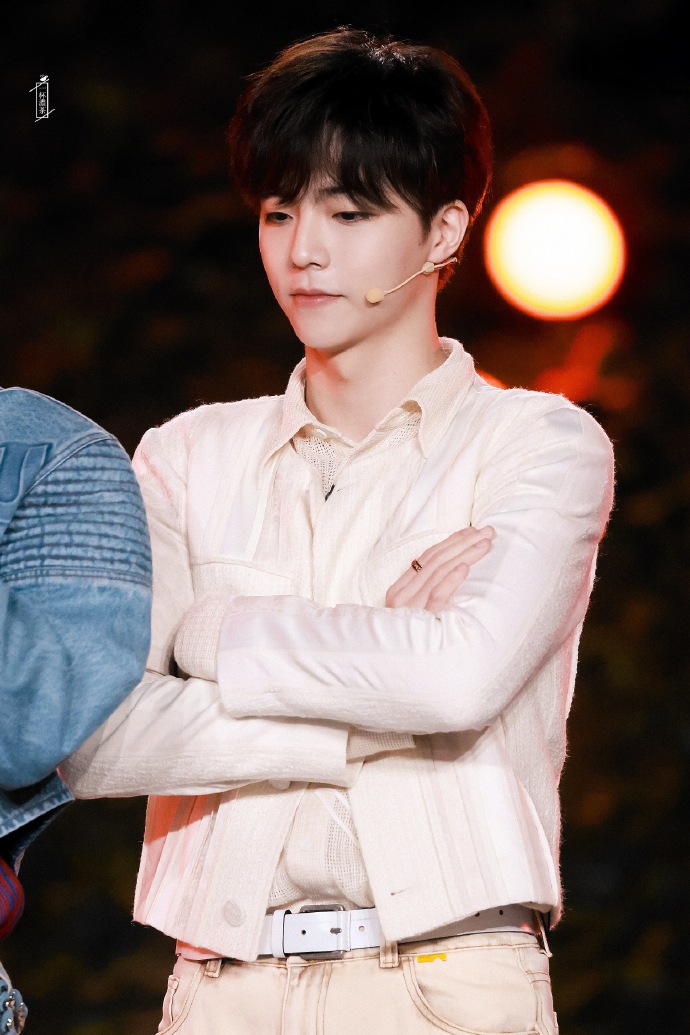 陈立农 福兔迎新岁喜安康