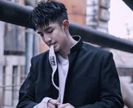 来一波金瀚头像