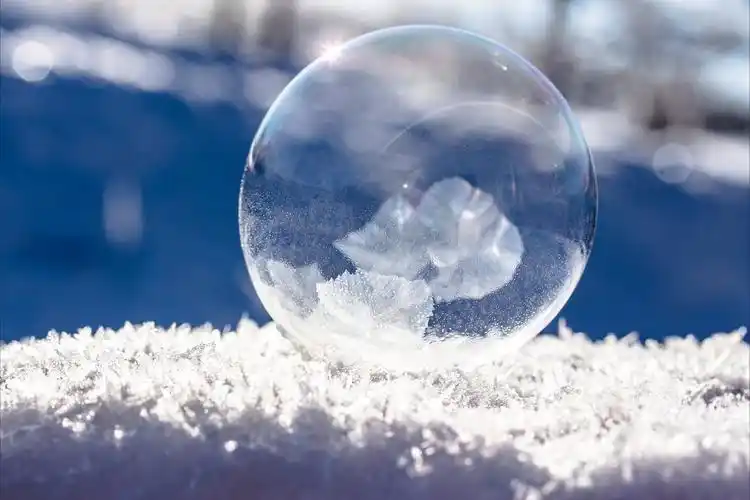 雪花 水晶球 5k图片_4k背景图片高清壁纸_墨鱼部落格