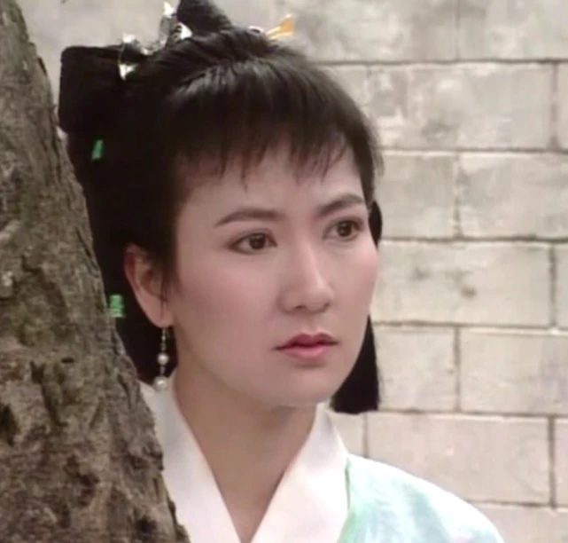 童年悲惨又婚姻不幸,出演小青被人熟知,晚年的陈美琪收获了幸福