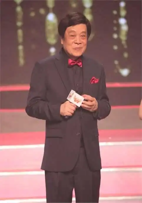 赵忠祥病逝多年,再看遗孀张美珠现状,才知道赵忠祥是有多明智