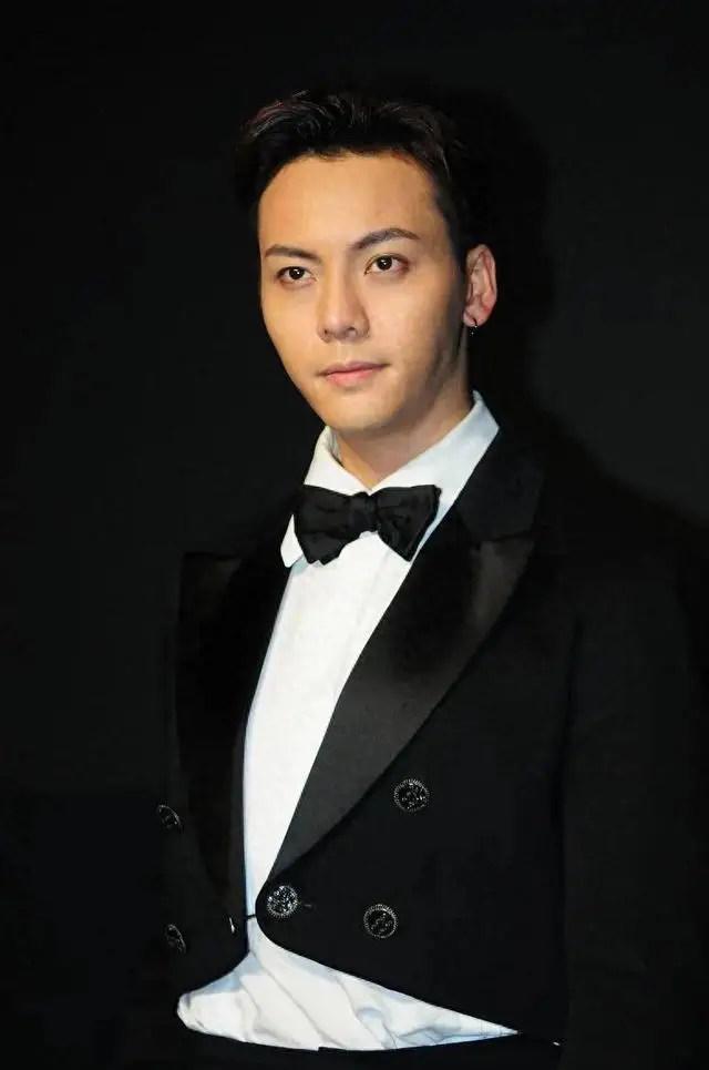 想当年,陈伟霆和angelababy的那段初恋,可是娱乐圈里的一大热门话题.