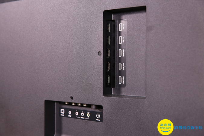 外观粗犷体验全靠系统 65吋小米电视4a电视评测