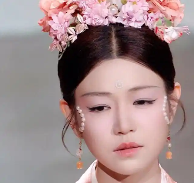 如果于正有央视的一半审美陈妍希当年就不会被骂成小笼包