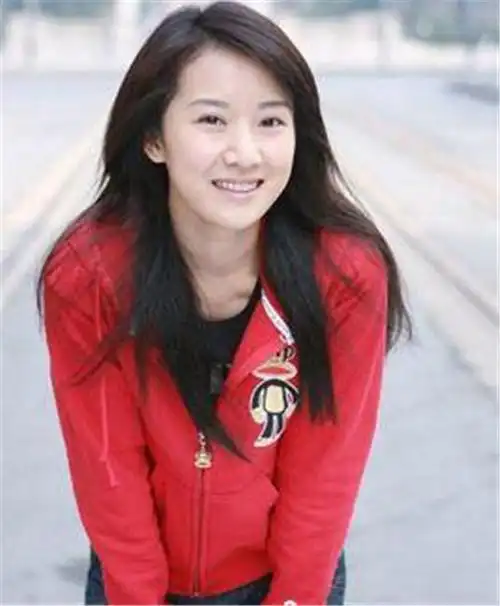 国产剧剧情历史爱情清朝顺治十八年,天花在皇宫蔓延,顺治帝的董爱妃