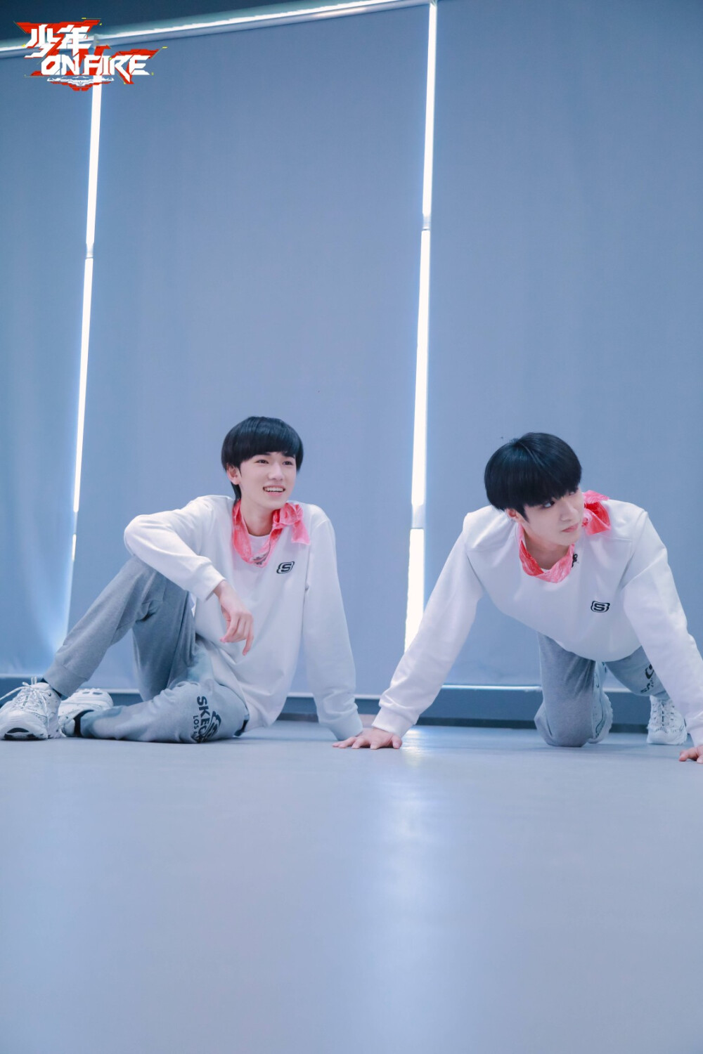 少年on fire第四期「宋亚轩 刘耀文—一块红布」