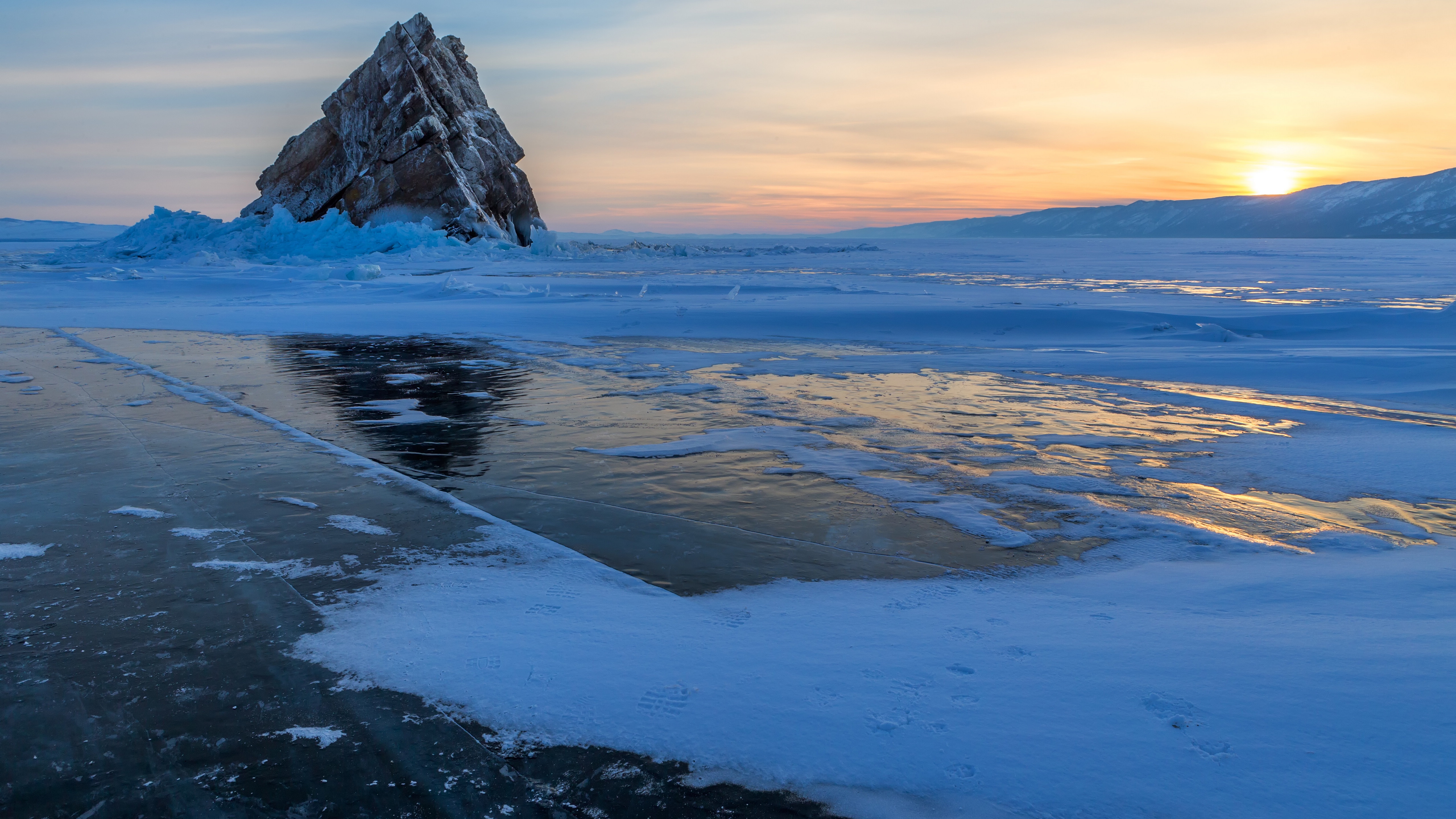 俄罗斯贝加尔湖奥利洪岛,高清图片,电脑桌面-壁纸族