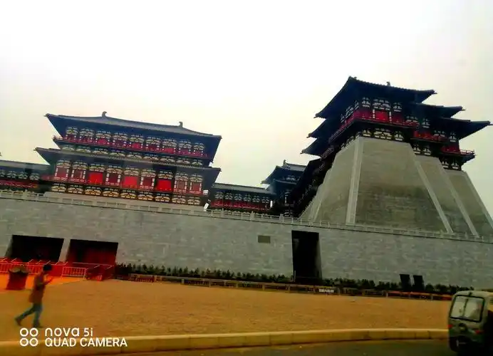 隋唐洛阳城应天门遗址博物馆