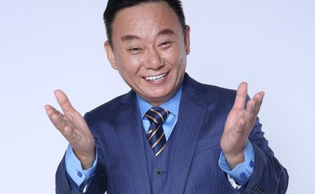 知名小品演员邵峰:妻子患病不离不弃,如今现身街头略显苍老_生活_表演