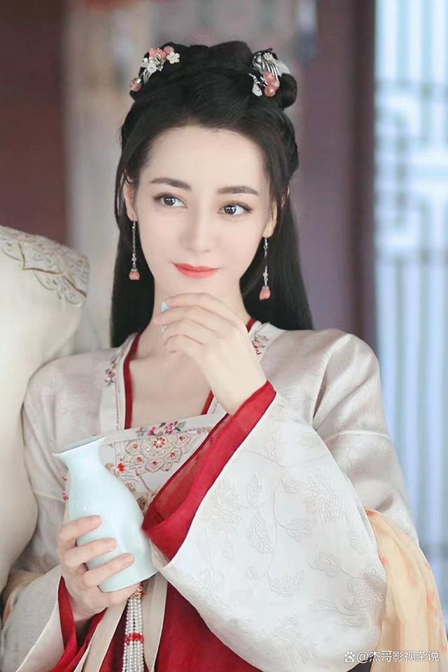 迪丽热巴或将出演《风月不相关》,将于8月开拍!肖战强势加盟!