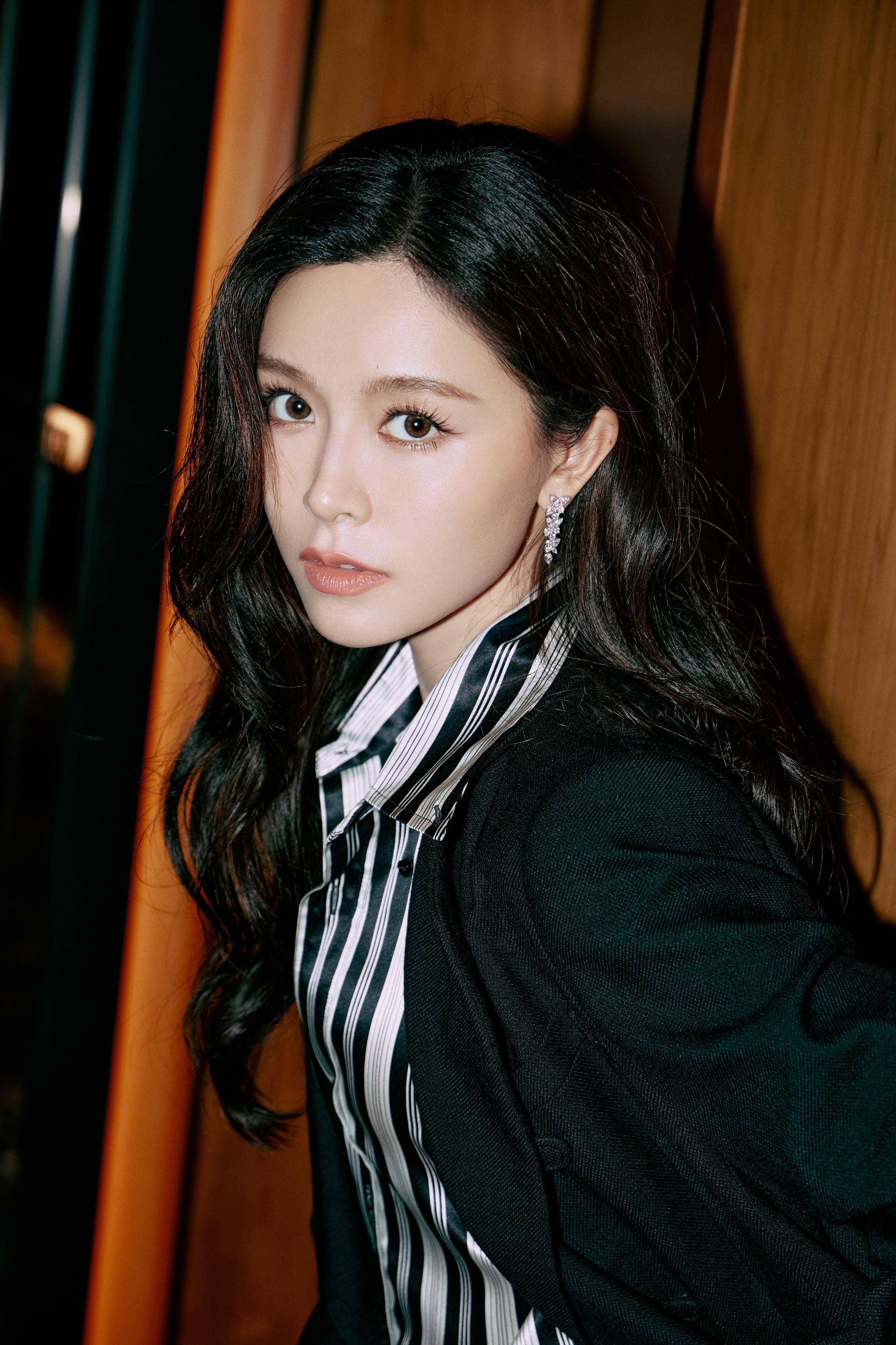 女星文咏珊写真集:气质优雅,亭亭玉立