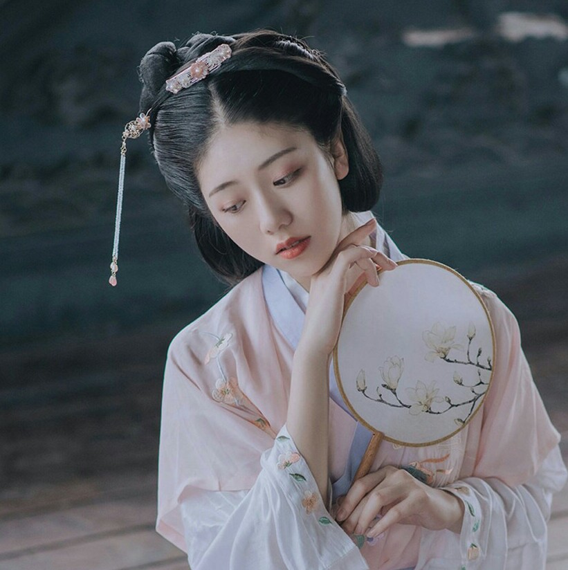 不问曲终人聚散古风头像 自截 真人古风头像 女头 小清新 古代 汉服