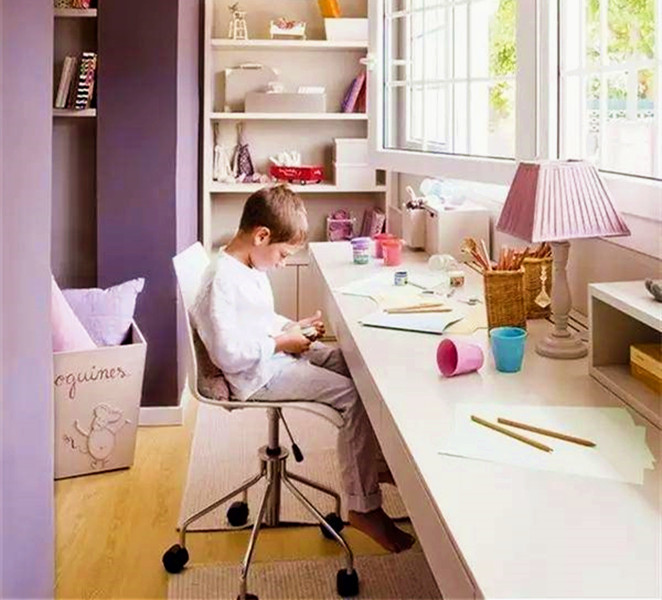 书桌的摆放位置有什么讲究?若放这 3个位置,影响孩子学习效率